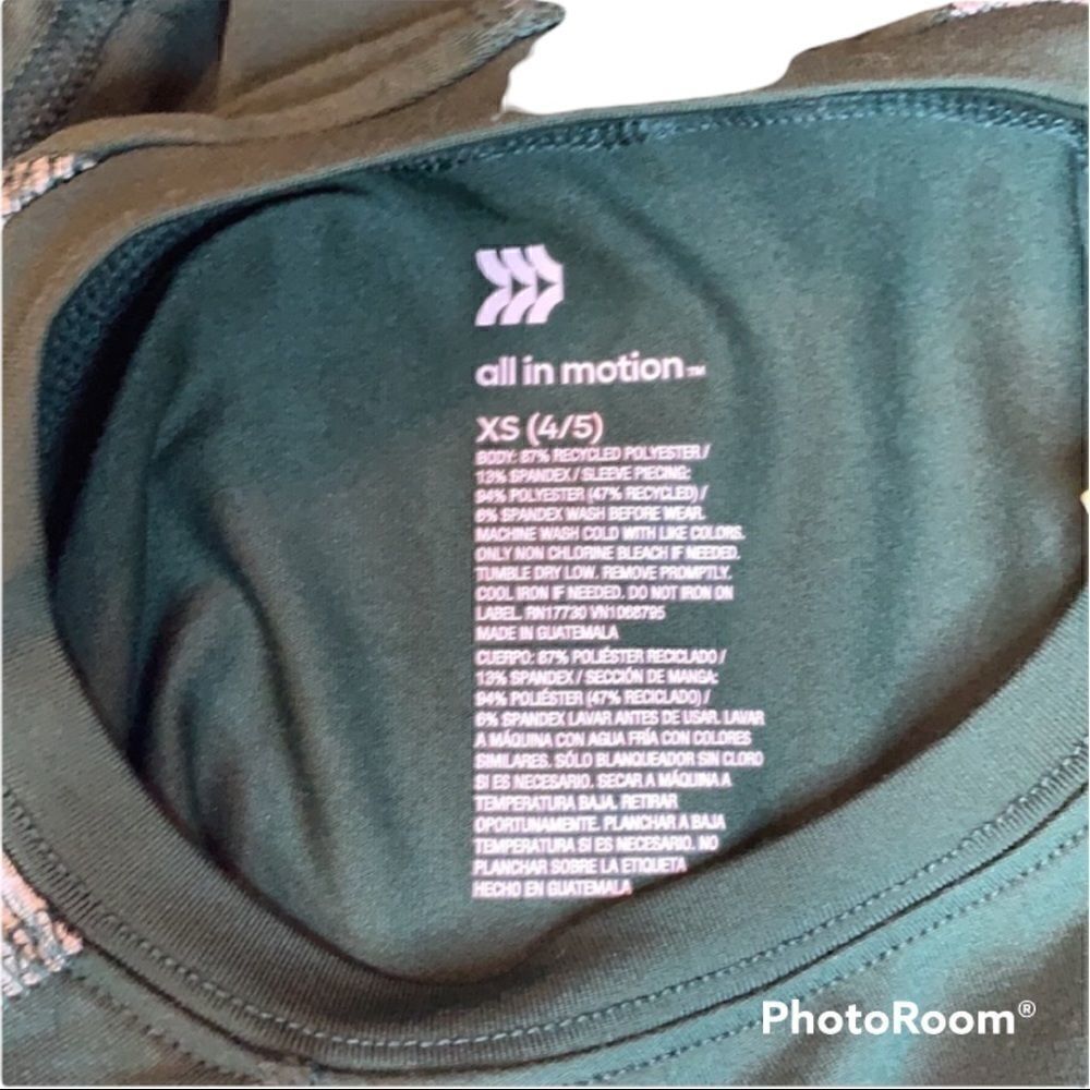 🌼🌼All in motion green soft stretch tee NWT XS🌼🌼 - Picture 3 of 3